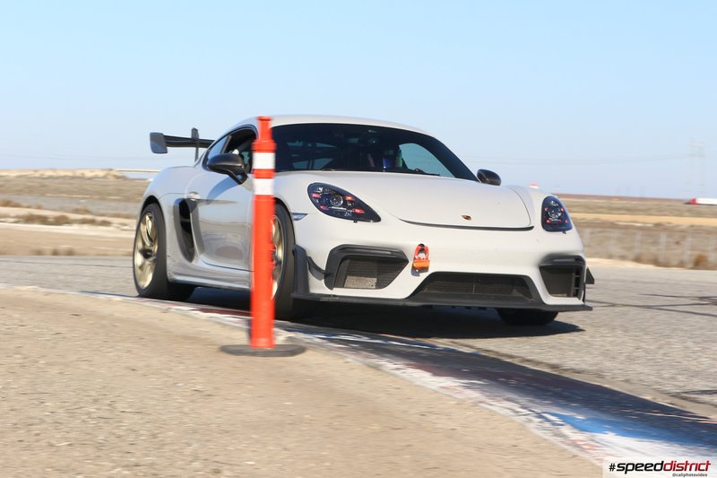 Porsche Cayman GT4 RS