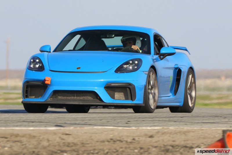 Porsche Cayman GT4