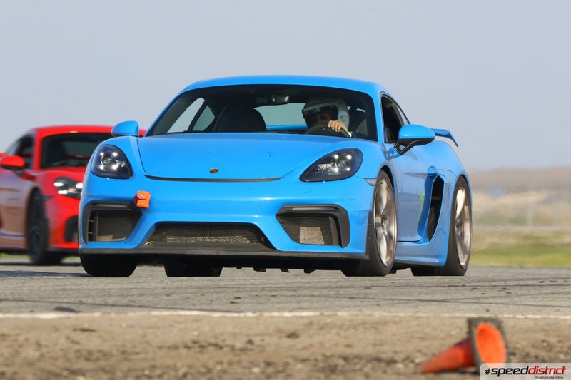 Porsche Cayman GT4