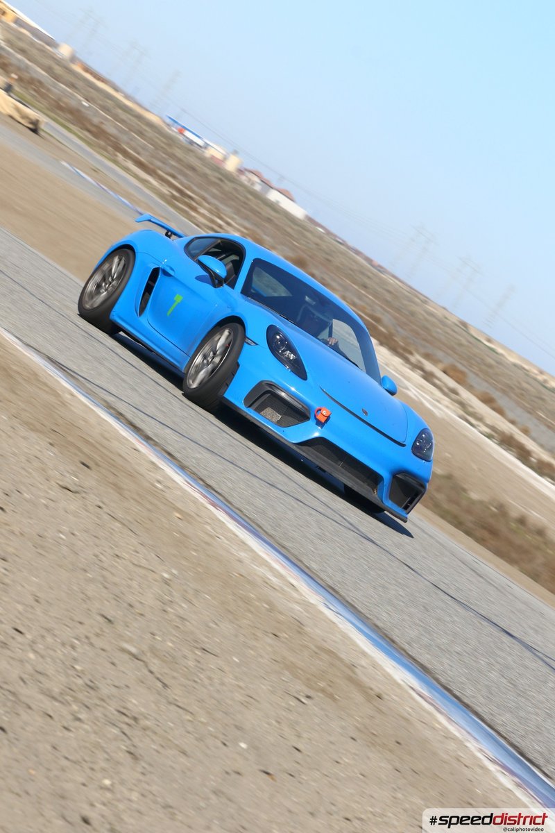 Porsche 911 GT3 RS blue