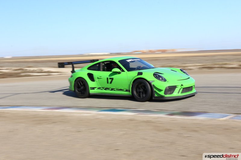 Porsche 911 GT3 RS green