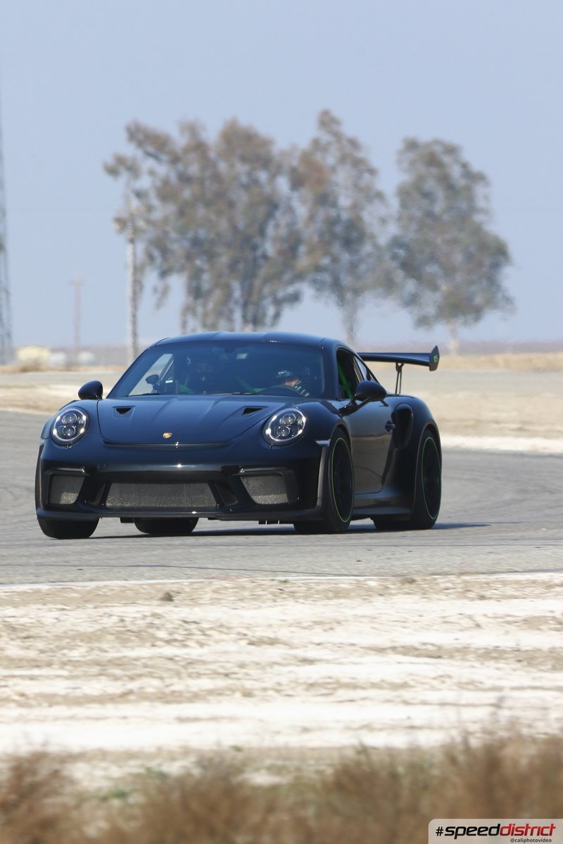 Porsche 911 GT3 RS blue