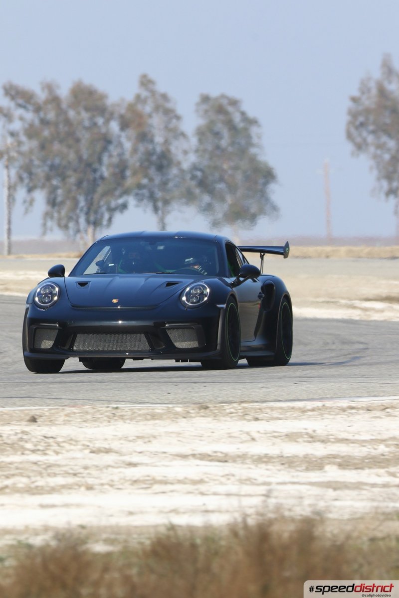 Porsche 911 GT3 RS blue