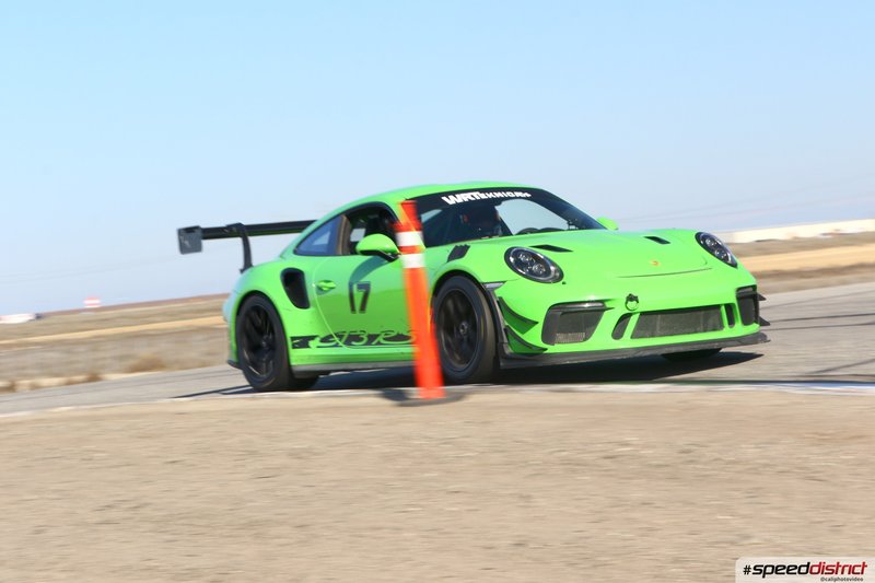 Porsche 911 GT3 RS green