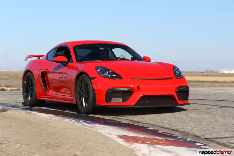 Porsche Cayman GT4