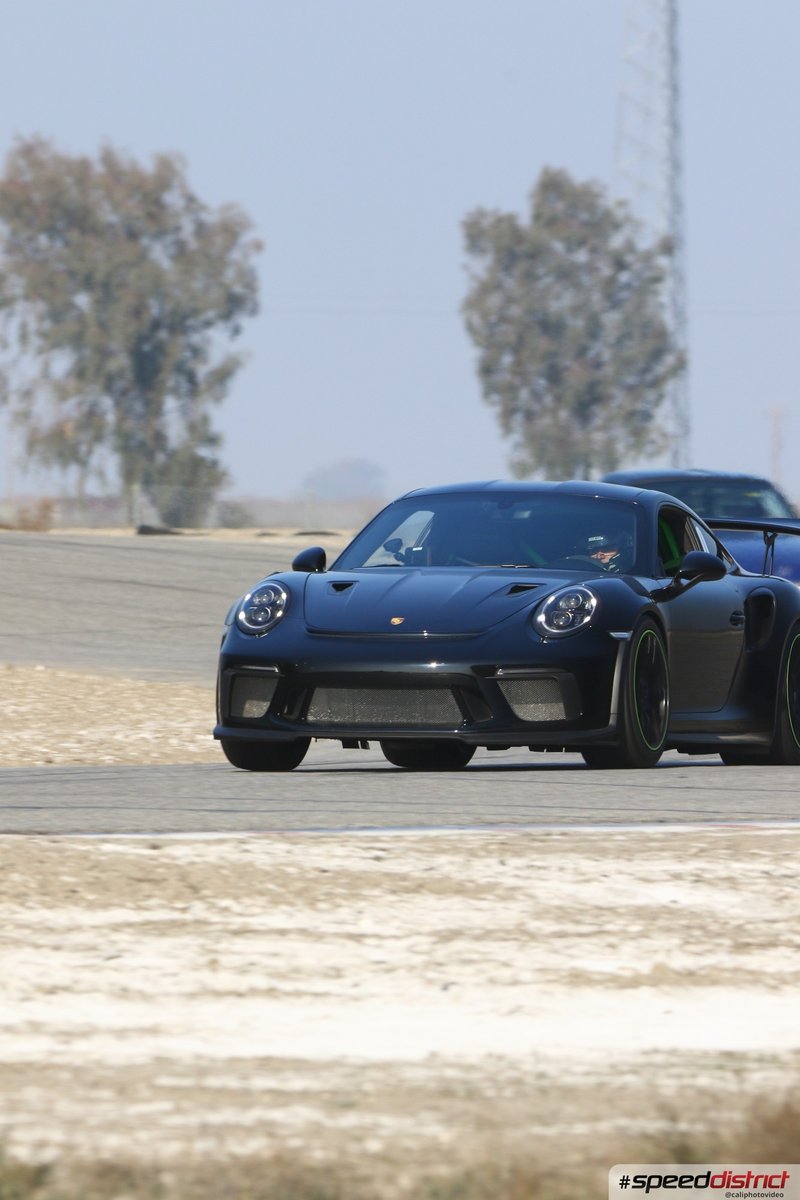 Porsche 911 GT3 RS blue