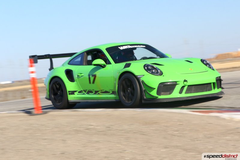Porsche 911 GT3 RS green
