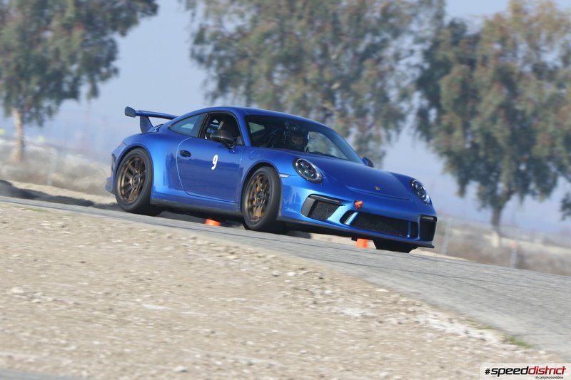 Porsche 911 GT3 RS blue