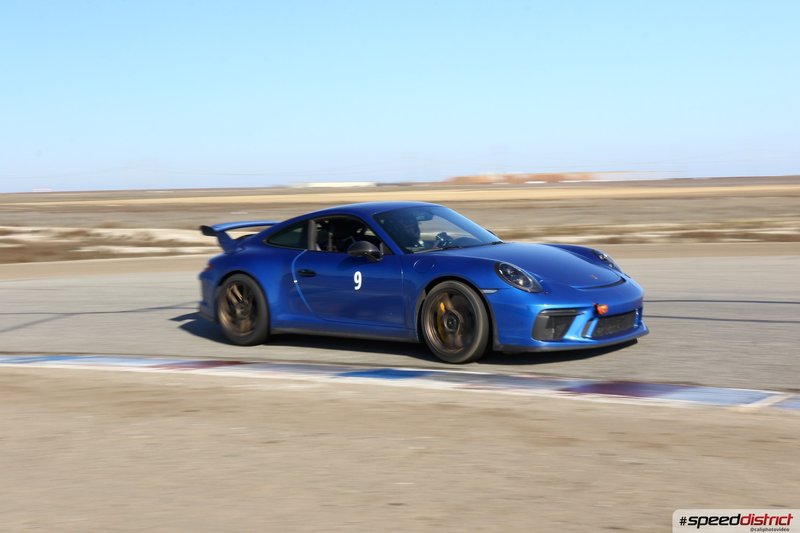 Porsche 911 GT3 RS blue