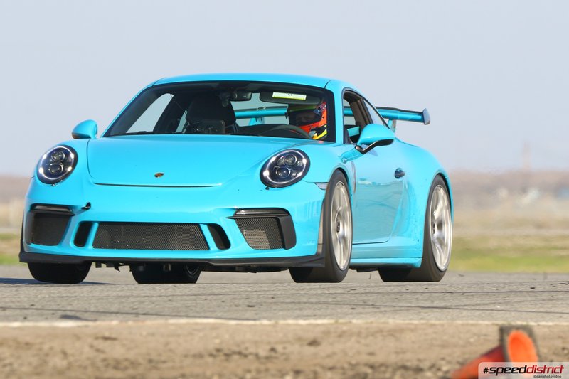 Porsche 911 GT3 RS blue
