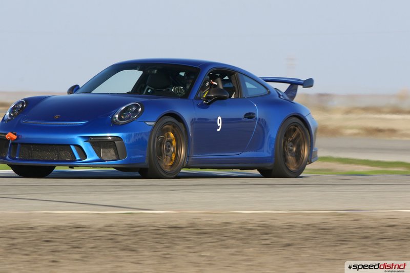 Porsche 911 GT3 RS blue