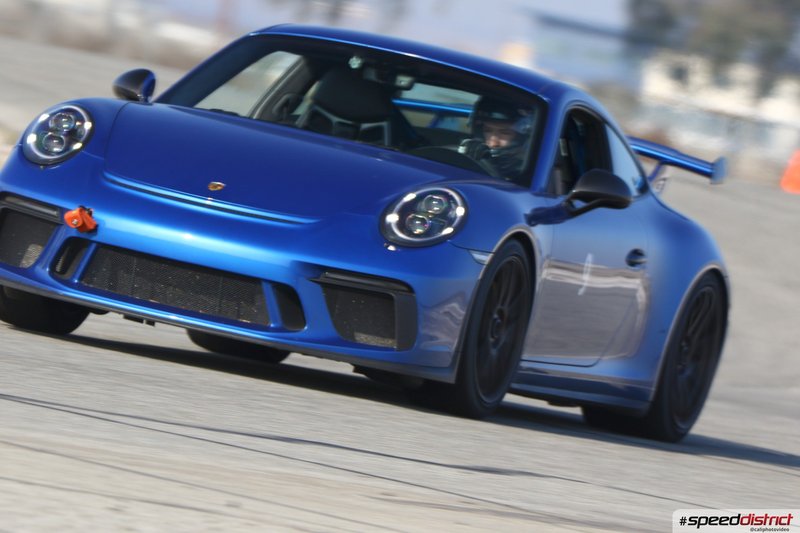 Porsche 911 GT3 RS blue