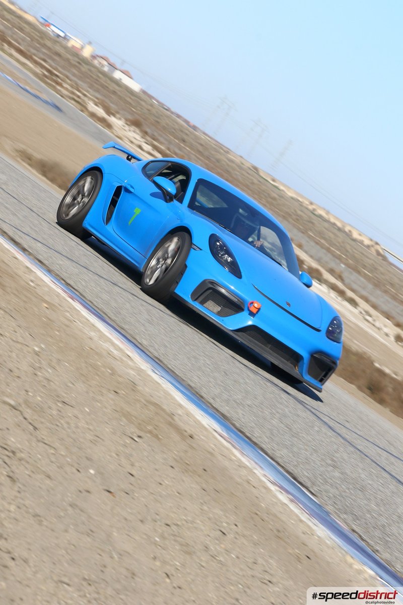 Porsche 911 GT3 RS blue