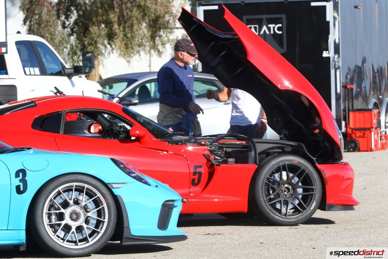 Porsche 911 GT3 RS red