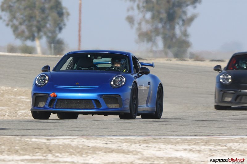 Porsche 911 GT3 RS blue