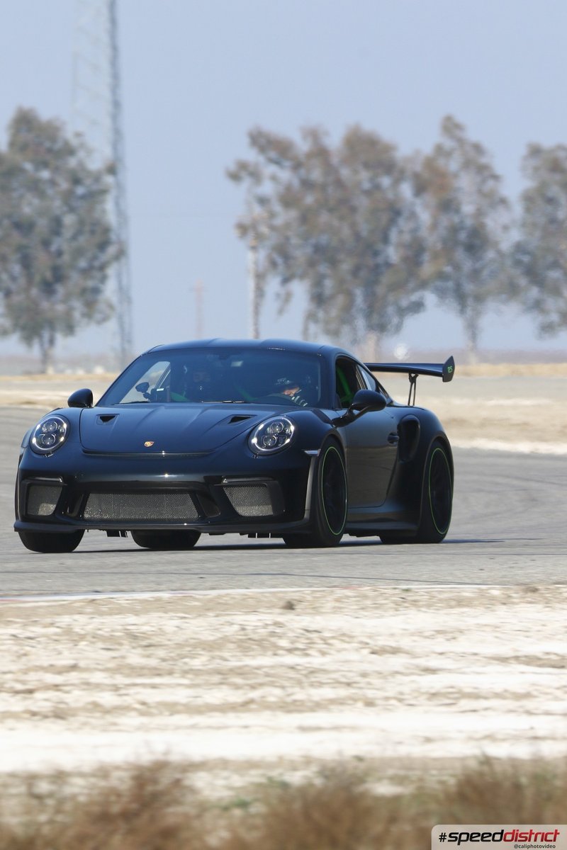 Porsche 911 GT3 RS blue