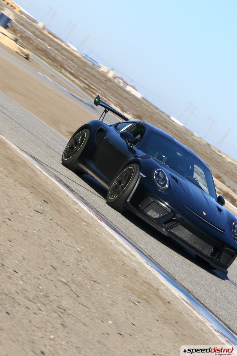 Porsche 911 GT3 RS blue