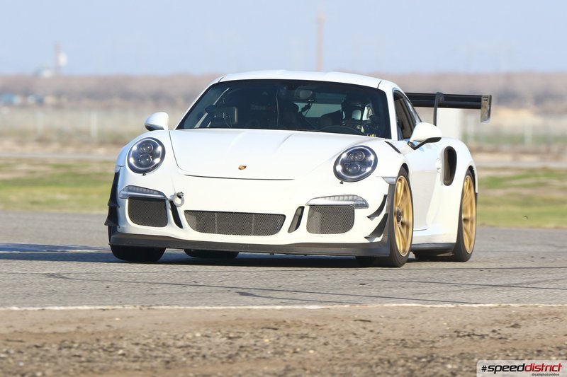 Porsche 911 GT3 RS white