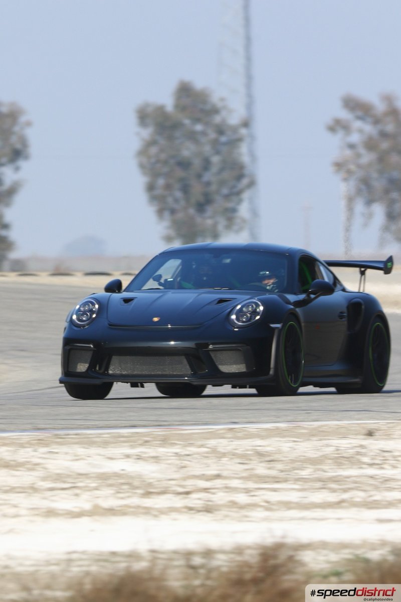 Porsche 911 GT3 RS blue