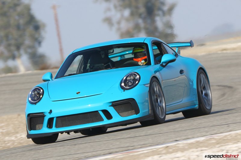 Porsche 911 GT3 RS blue