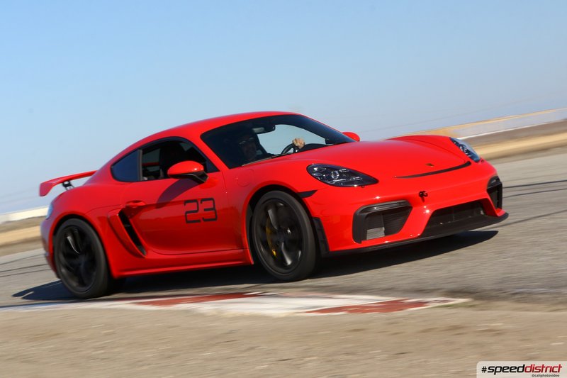Porsche Cayman GT4