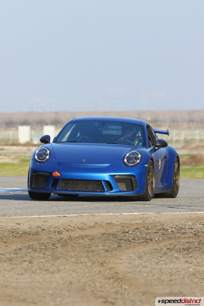 Porsche 911 GT3 RS blue