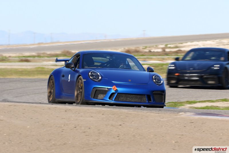 Porsche 911 GT3 RS blue