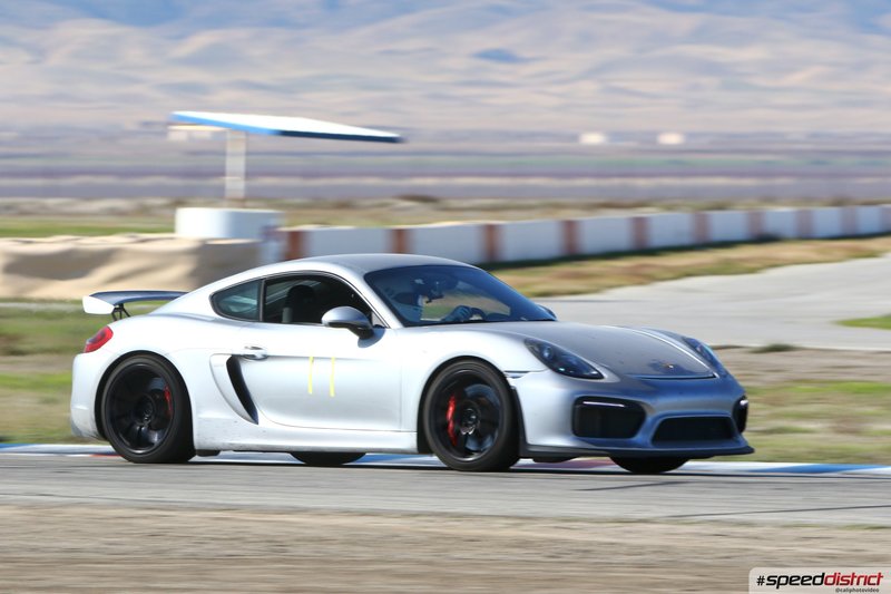 Porsche Cayman GT4
