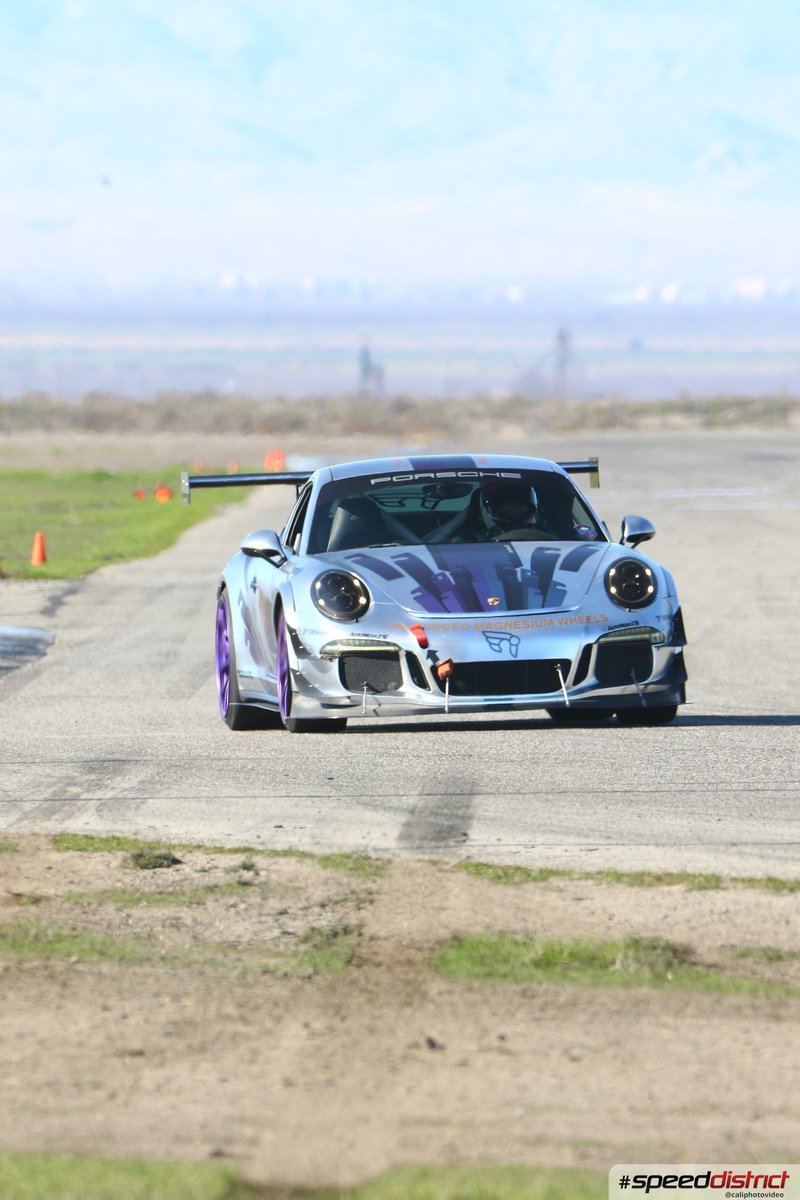 Porsche 911 GT3 Cup white