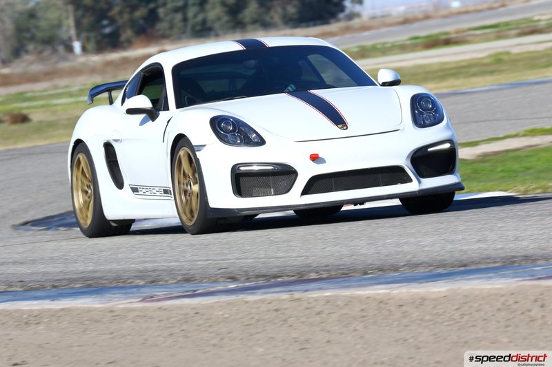 Porsche Cayman GT4