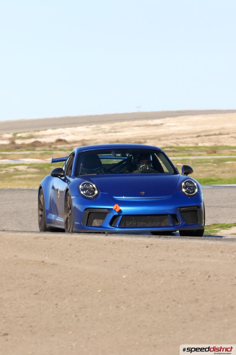 Porsche 911 GT3 RS blue