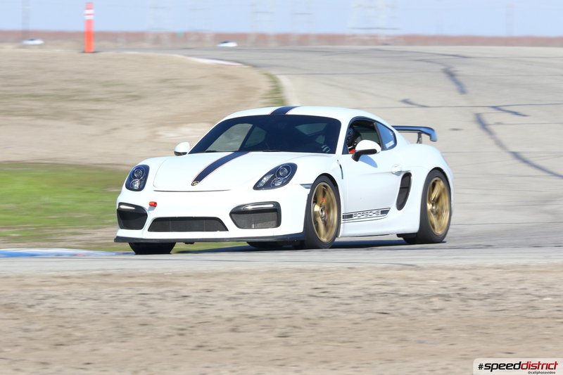 Porsche Cayman GT4