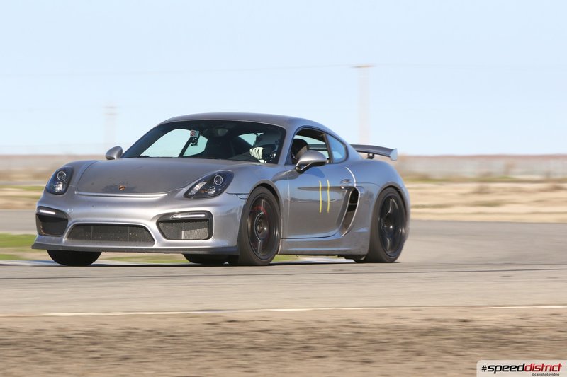 Porsche Cayman GT4