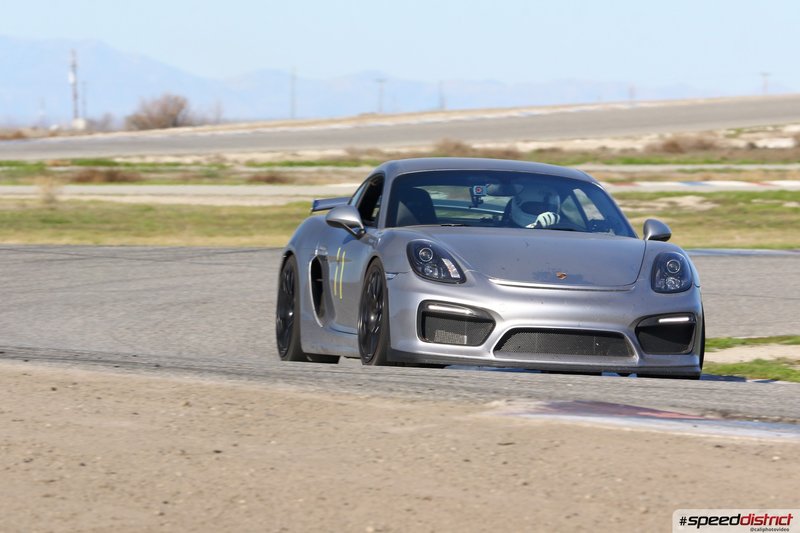 Porsche Cayman GT4