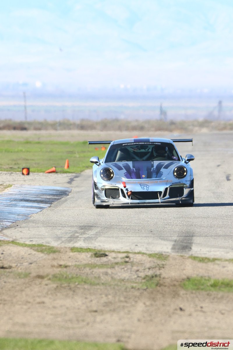 Porsche 911 GT3 Cup white