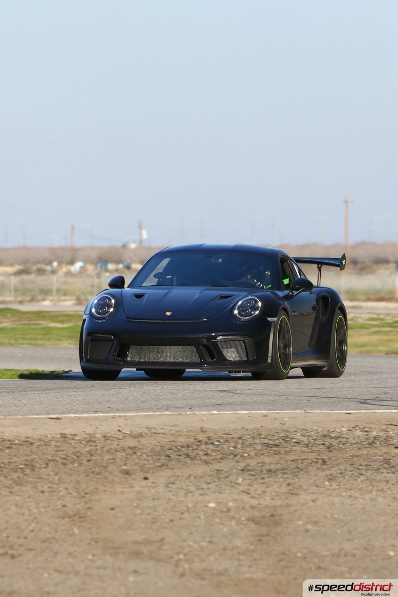 Porsche 911 GT3 RS blue