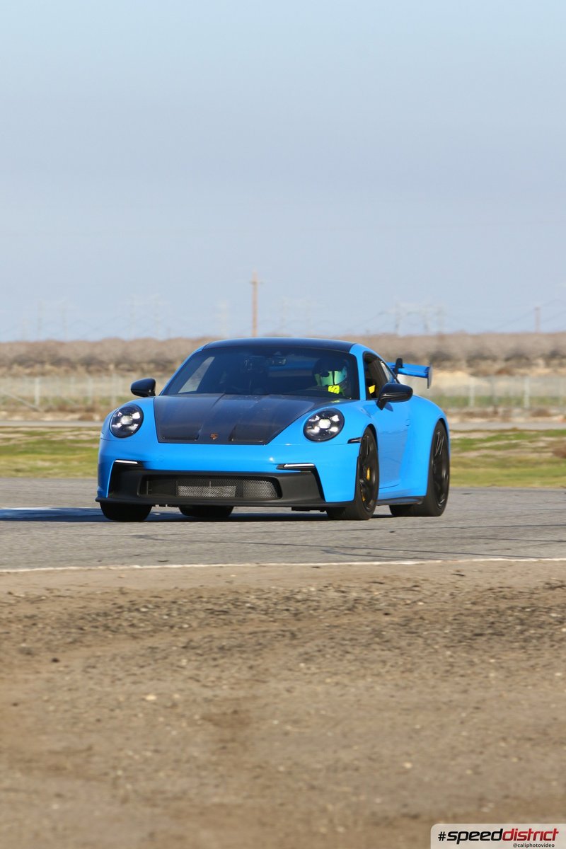Porsche 911 GT3 RS blue