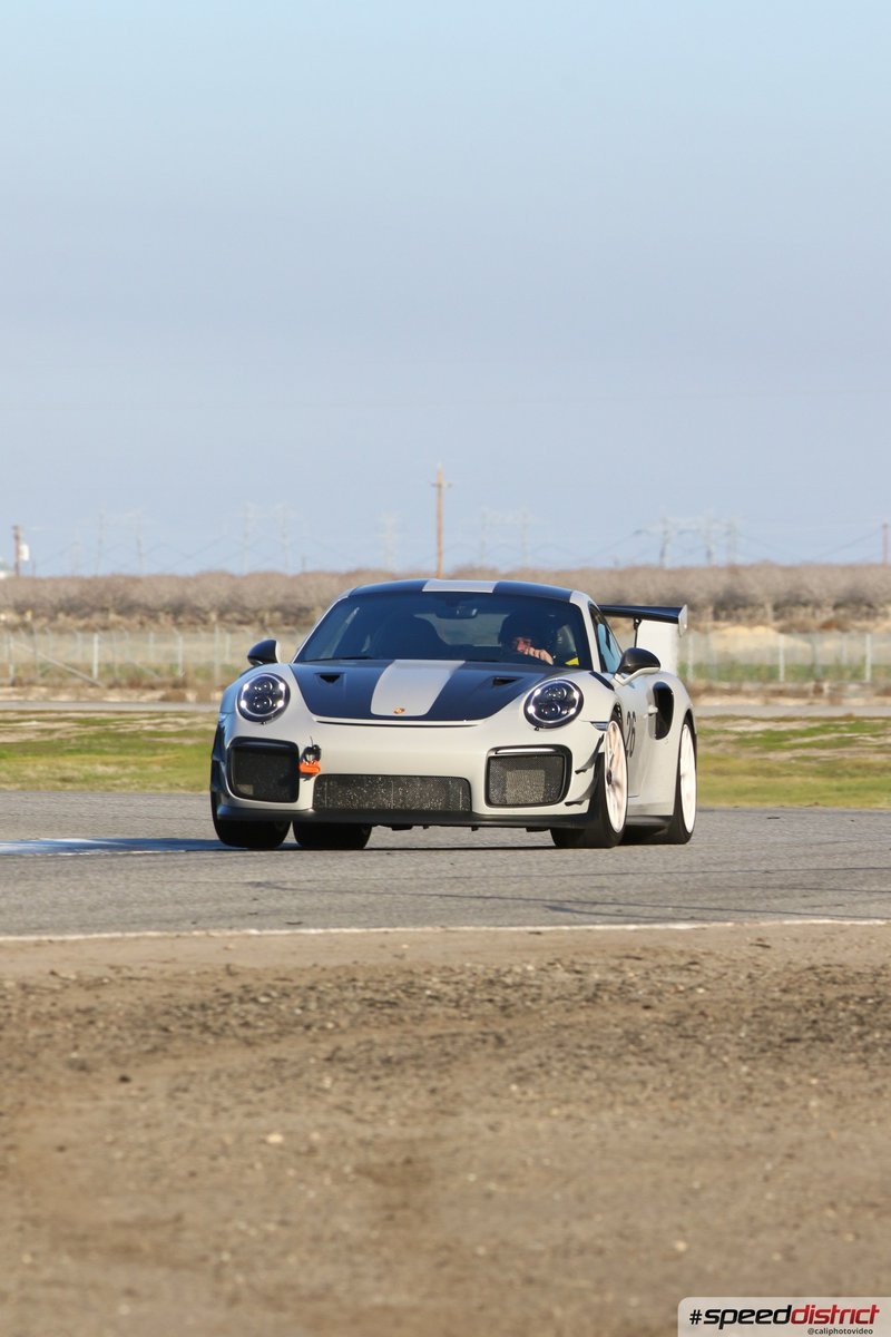 Porsche 911 GT2 RS