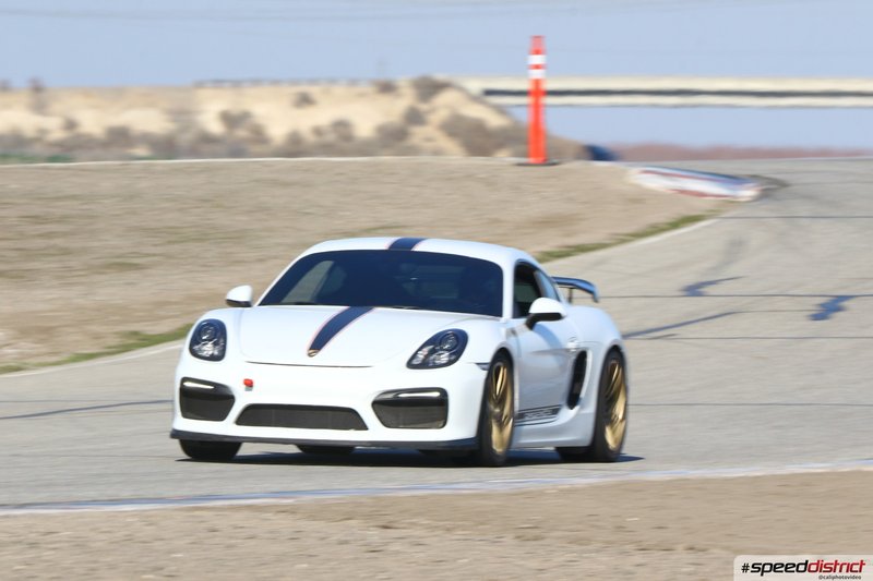 Porsche Cayman GT4
