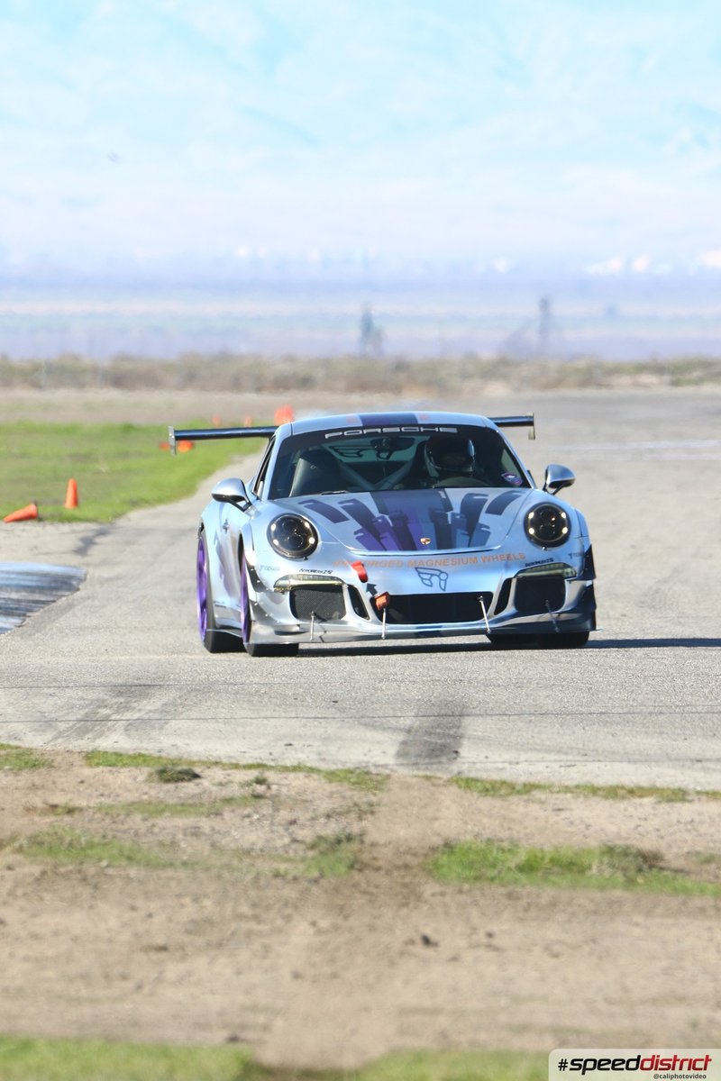 Porsche 911 GT3 Cup white