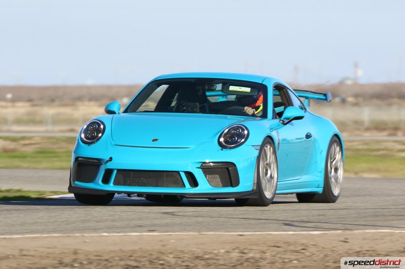 Porsche 911 GT3 RS blue