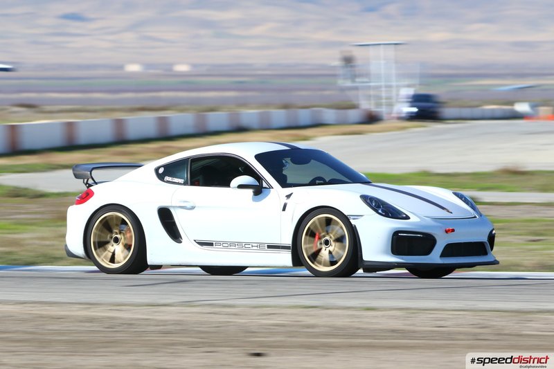 Porsche Cayman GT4