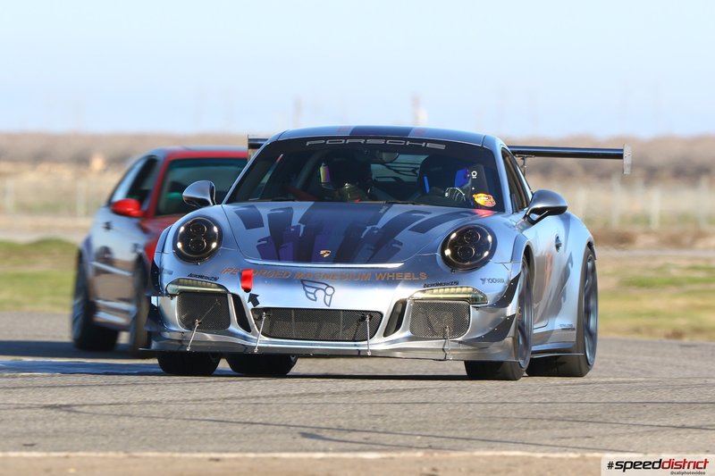 Porsche 911 GT3 Cup white