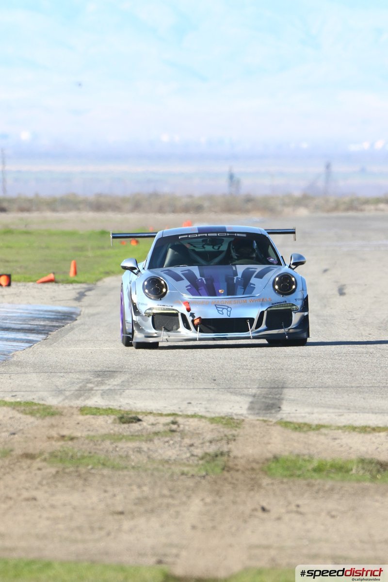 Porsche 911 GT3 Cup white