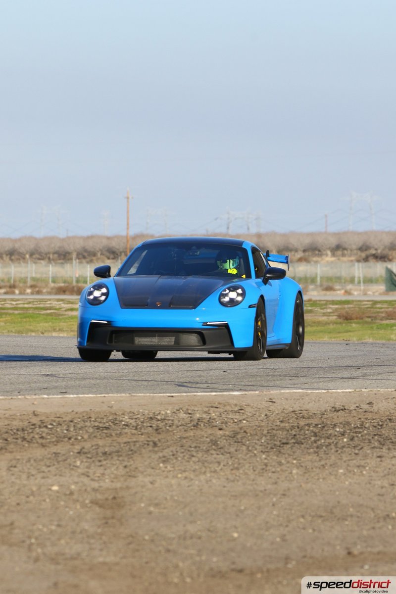 Porsche 911 GT3 RS blue