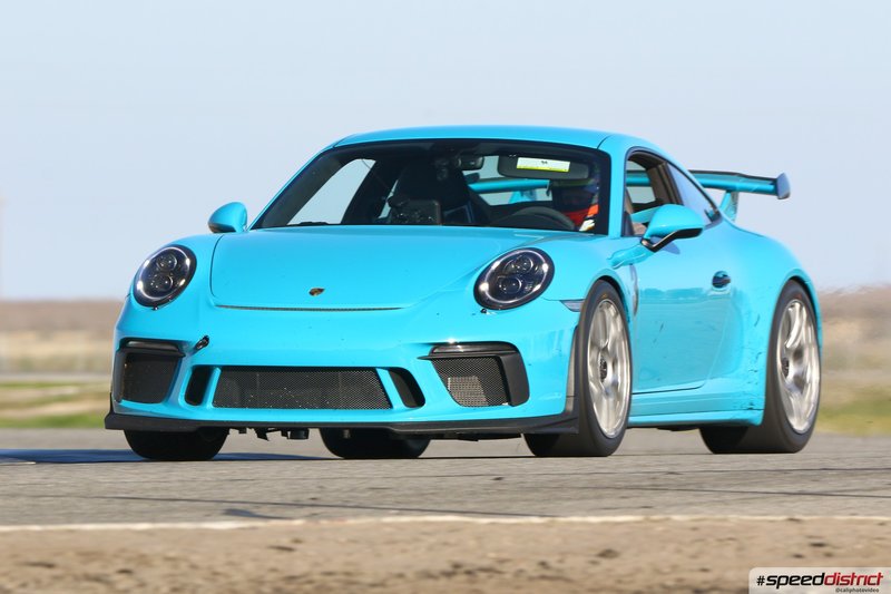 Porsche 911 GT3 RS blue