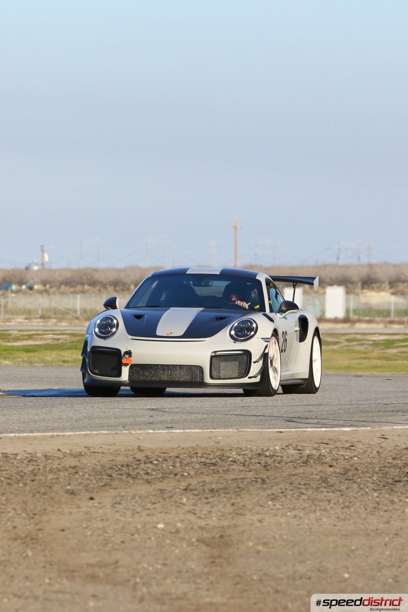 Porsche 911 GT2 RS