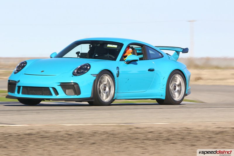 Porsche 911 GT3 RS blue