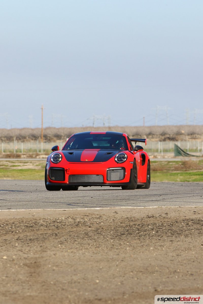 Porsche 911 GT2 RS