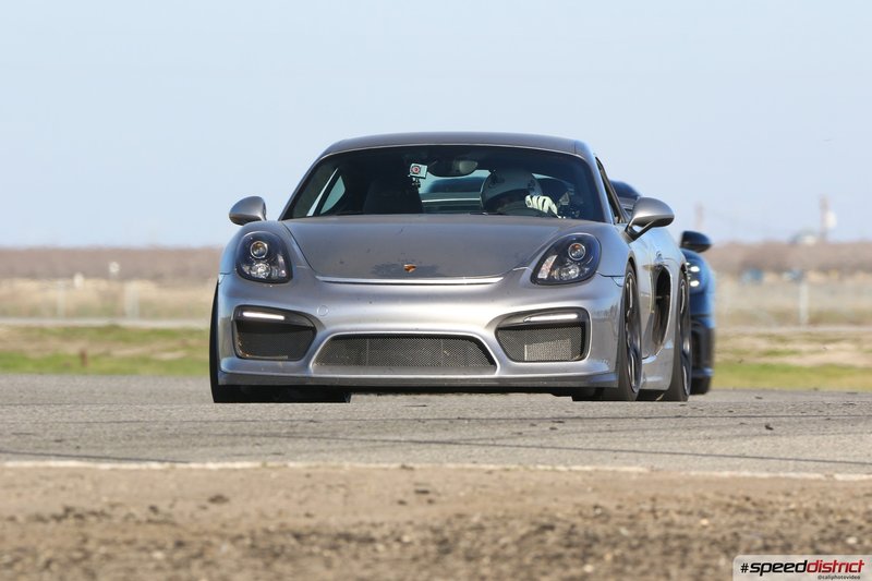 Porsche Cayman GT4